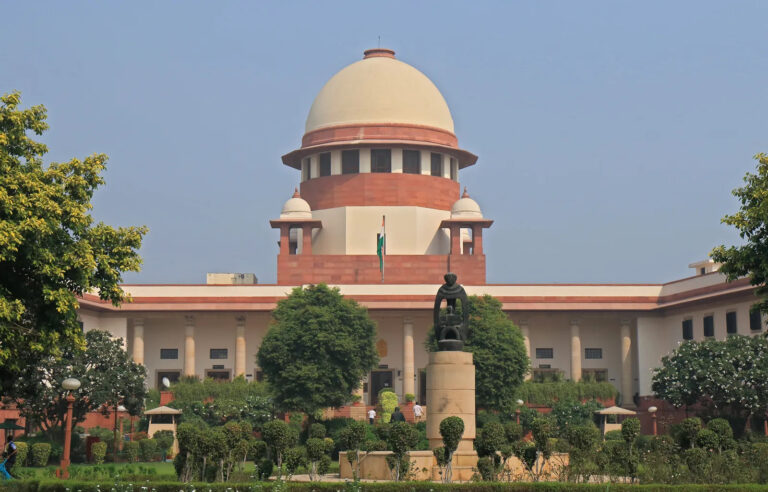 Supreme-Court-of-India-Central-Wing-where-chief-justice-courtroom-is-located-New-Delhi-India