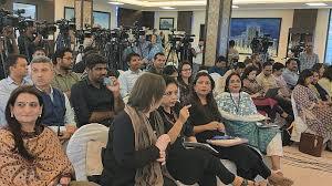 woman-journalist (1)