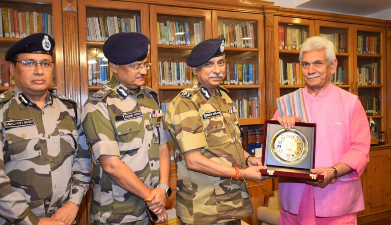 Officers of Central Industrial Security Force ( CISF) meeting Lt Governor (1)